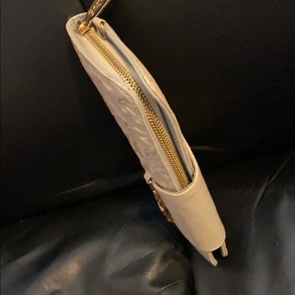 The Gaspy wallet is beautiful! Are you going? - Picture 7 of 8